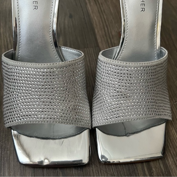 Marc Fisher NEW Silver Metallic Rhinestone Square Toe MFDANRIE Shimmery Heels - Picture 9 of 16